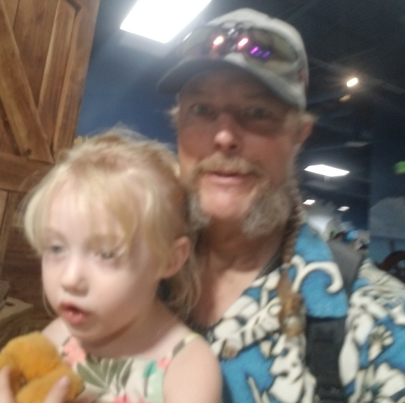 Meet your Posher, Brett - Picture 2 of 2